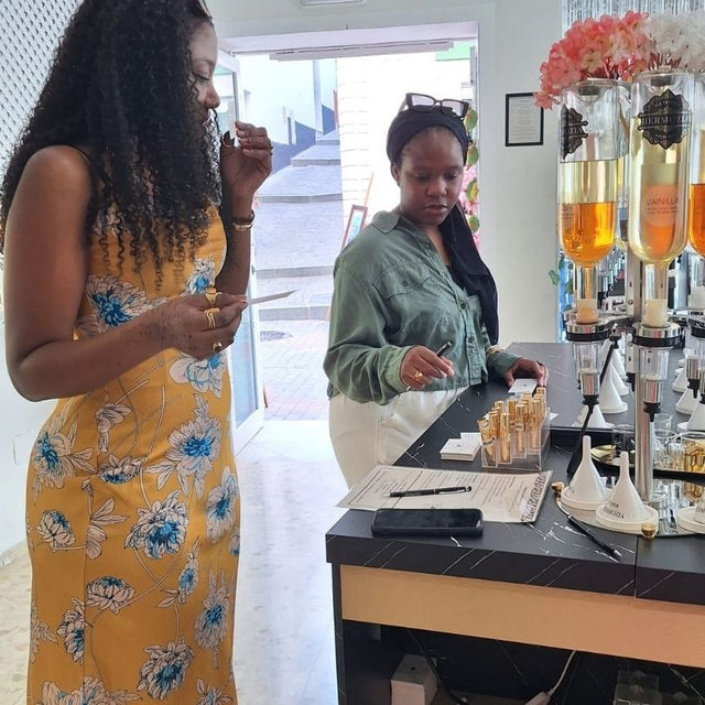 See the perfume bar at work